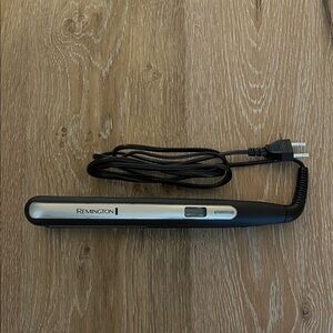 Remington Hair Straightener with EU plug